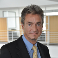 Porträtfoto von Alexander Bräuer